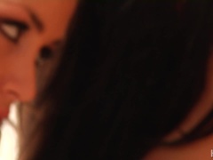 Anál, Kuřba, Brunetka, Dávení penisem, Dávení, Hardcore, Kozičky