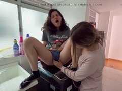 Amatorka, Domowej roboty, Lesbijka, Lizanie, Mama, Cipka, Tatuaż