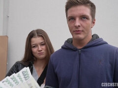 Amatør, Pik sutte, Kæreste, Brunette, Tjekke, Kæreste, Offentlig, Realitet