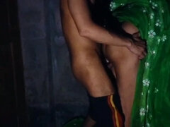 Ensimmäinen kerta, Kotitekoinen, Kotirouva, Intialainen