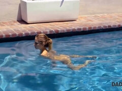 Blondína, Podvádzanie, Cuckold, Otec, Hd, Výprask, Vonku, Pička
