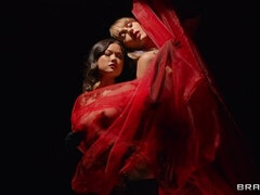 Amatőr, Hatalmas hátsó, Monumentális dákó, Cumizás, Kutya póz, Kőkemény, Érett feleség, Hármas