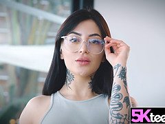 Kukk suging, Brunette, Barmfager, Hardcore, Naturlig, Naturlige bryster, Tenåring, Pupper