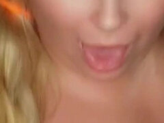 Isot tissit, Blondi, Äiti jota haluaisin panna, Luonnolliset tissit, Nännit, Soolo, Tissit