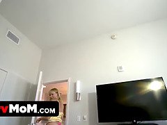 Velike joške, Blondinka, Fafanje, Evinja, Samozadovoljevanje, Milf, Mama, Prvoosebno snemanje seksa