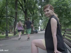 Velký zadek, Exhibicionisti, Hd, Podpatky, Nahé, Kalhotky, Zrzavé, Upskirt