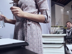Hot secretary likes her boss's dick