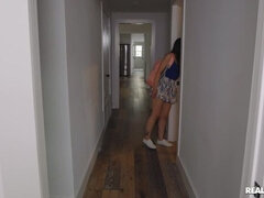 Noire, Sucer une bite, Couple, Face assise, Bâillonner, Branlette thaïlandaise, Masturbation, Réalité