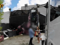 Κώλος, Μεγάλος κώλος, Πίπα, Μελαχροινή, Αυτοκίνητο, Μαλλιαρός, Φυσικά βυζιά, Ξυρισμένη