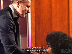 18 años, Culo grande, Morena, Engañando, Papá, Ébano, Interracial, Adolescente