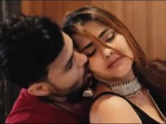 Grande clitoride, Tette grandi, Brunetta, Università, Futanari, Indiana, Matura, Tette naturali