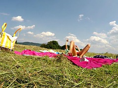 Tekintélyes didik, Diákotthon, Cseh, Szabadban, Gyengéd kefélés, Tini, Begyek, Szoknya alatti