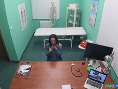 Leie, Blasen, Hundestellung, Aufs gesicht abspritzen, Krankenschwester, Büro, Pov, Uniform