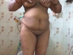 Malayalam aunty, big nipples, south indian aunty