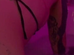 Anal, Gros cul, Gros seins, Gode, Béant, Masturbation, Tatouage