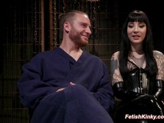 Bdsm, Rjavolaska, Dominacija, Hardcore, Sužnja, Strapon, Joške, Igrače