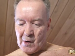 Chica, Semen en la boca, Polla, Corridas faciales, Abuelo, Sexo duro, Lamidas, Tragarse