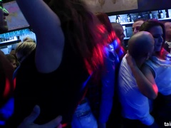 Schwarz, Bekleidet, Handjob, Hardcore, Interrassisch, Küssen, Pornostars, Schulmädchen