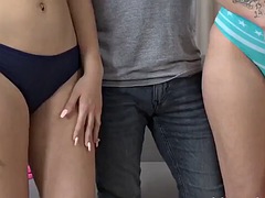 Hardcore, Sexo grupal a três, Tetas, Gêmeos