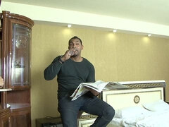 Røv, Røv til mund, Sædskud, Komme på ansigtet, Fetish, Håndjob, Imellem racer, Trekant