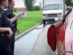 Grosser schwanz, Blasen, Schwanz, Hardcore, Hd, Interrassisch, Milf, Polizei