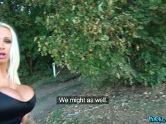 Veľké kozy, Blondína, Kuřba, Striekanie semena, Dávenie, Honění, Masturbácia, Vonku
