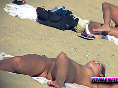 amateur Beach Couples Voyeur nudist vid