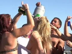 Spring break orgy party - Brazzers