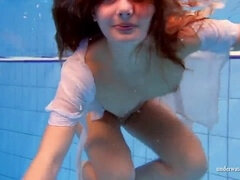 Zuzanna's sexy body fully immersed in water