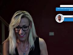 Πρωκτικό, Μεγάλος πούτσος, Μεγάλα βυζιά, Πίπα, Σκληρό, Δημόσιο, Τρίο, Βυζιά