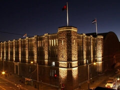 Anális szex, Tekintélyes didik, Kötözés, Érett feleség, Természetes mellek, Titkárnő, Fenekelés, Felcsatolható