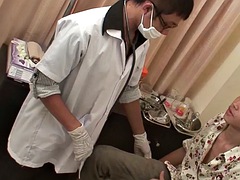 Asian amateur doctor bareback fucks Asian twink asshole