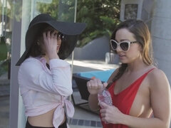 Pool cleaner Abigail Mac lures Darcie Dolce into lesbian tongue fucking