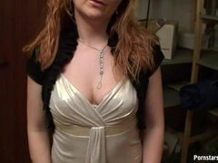 오랄섹스, 부츠, 옷입고하기, 얼굴에, 머리카락이 많은, 빨간 머리, 타는, 새틴