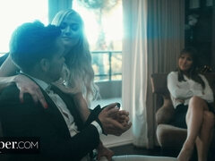 Blond, Pijpbeurt, Hondjeshouding, Groep, Ondergoed, Orgie, Kousen, Tiener