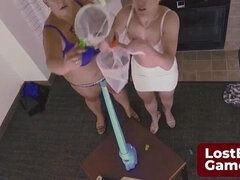 Stel, Spel, Hd, Lesbisch, Moeder die ik wil neuken, Slipje, Kort haar, Billekoek