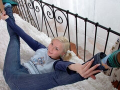 Amatorka, Blondynka, Masturbacja, Naturalne cycki, Chudy, Odpędzanie, Nastolatki, Cycki