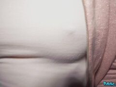 Amatőr, Popó, Cumizás, Gesztenyebarna, Ondó fröcskölés, Arcra élvezés, Farmernadrág, Nyalás