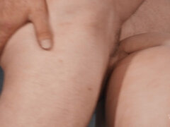 In den arsch, Blasen, Fetisch, Fussjob, Hausmädchen, Natürlichen titten, Tätowierung, Titten