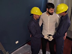 Ερασιτέχνης, Πρωκτικό, Ομοφυλόφιλος, Γάντια, Λατίνα, Κοκκαλιάρης, Τατουάζ, Τρίο