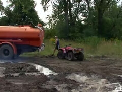 Tetas grandes, Rubia, Hd, Lesbiana, Madres para coger, Al aire libre