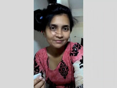 18 éves, Pár, Nagylány, Szőrös, Házi készítésű, Filigrán alkatú, Zuhanyozó, Tini