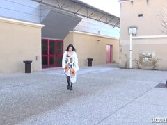 Anális szex, Hatalmas hátsó, Cumizás, Kézimunka, Kőkemény, Érett koros, Érett feleség, Hármas