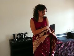 Indian milf in red saree