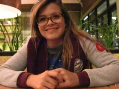 Táncolás, Fétis, Lábfej fétis, Masszázs, Maszti, Orgazmus, Nyilvános, Egyedül