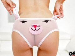 Rit, Fafanje, Rjavolaska, Doggystyle, Dekle drka tiča, Prvoosebno snemanje seksa, Obrito, Najstnice