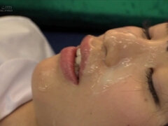 Asiatisch, Viele männer bespritzen eine frau, Spermaladung, Aufs gesicht abspritzen, Fetisch, Japanische massage, Jungendliche (18+)