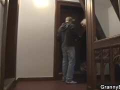 Enthousiasteling, Kont, Grote kont, Grote lul, Pijpbeurt, Omie, Rijpe lesbienne, Natuurlijke tieten