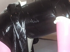 Amatör, Bondage, Dildo, Latex, Maskinknull, Onani, Solo, Vibrator