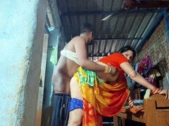 Tía, Hablar sucio, Marido, Indio, Pequeña, Coño, Medias largas, Chupando